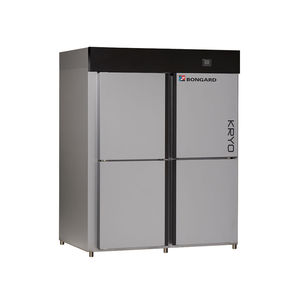 upright refrigerator