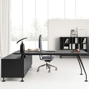 executive desk 1
