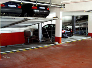 inclined parking platform