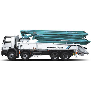 mobile concrete pump