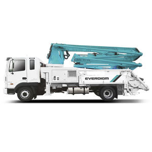 mobile concrete pump 1