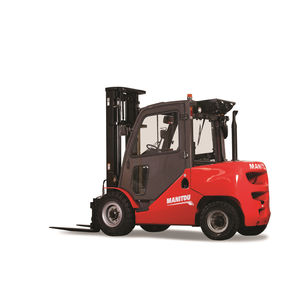 wheel-mounted forklift