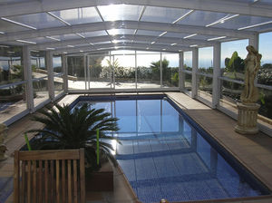 high swimming pool enclosure / telescopic / metal / manual