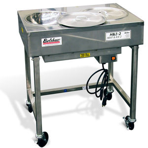 doughnut glazing prep table