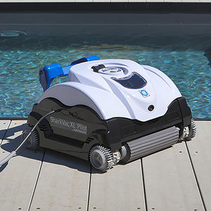 electric robotic pool cleaner