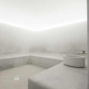 steam room