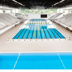 above-ground swimming pool