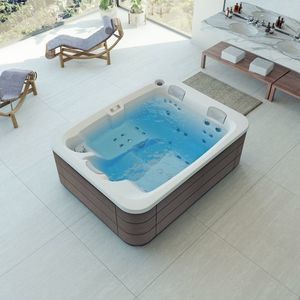 above-ground hot tub 1