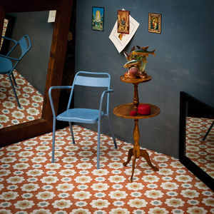 living room tile / wall / floor / marble dust