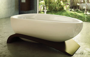 oval bathtub