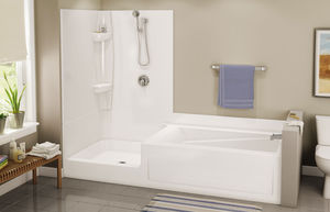 rectangular bathtub-shower combination