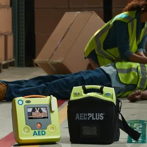semi-automatic defibrillator