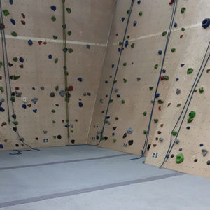 indoor climbing wall landing mat 1