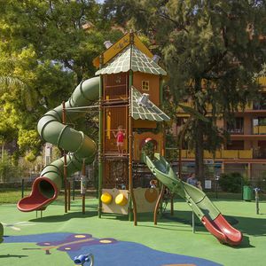 public play structure 1