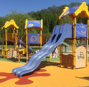 playground structure 1