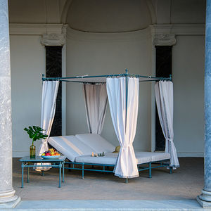 contemporary sun lounger