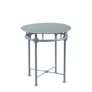 traditional pedestal table