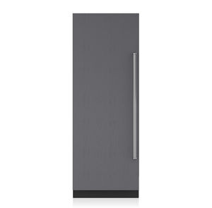 upright refrigerator