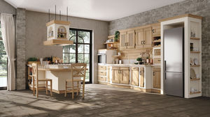 traditional kitchen / wooden / with handles / matte