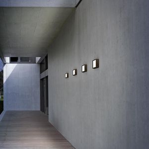 contemporary wall light