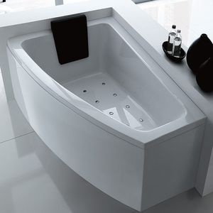 corner bathtub