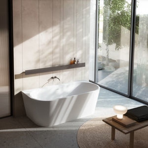 oval bathtub