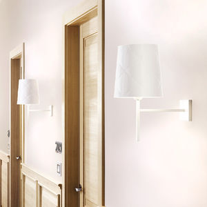 contemporary wall light