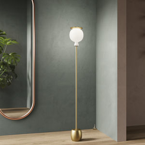 floor-standing lamp