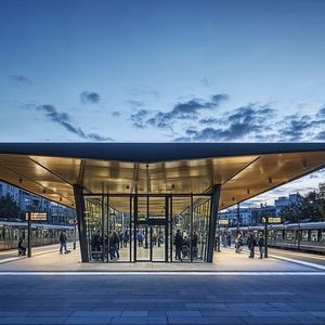 surface-mounted light fixture 1
