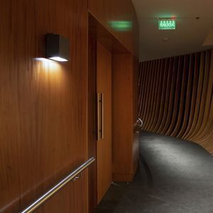 contemporary wall light