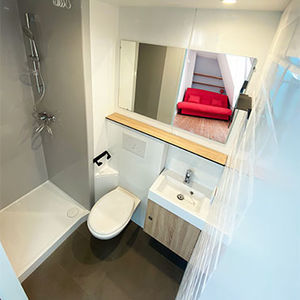 contemporary bathroom