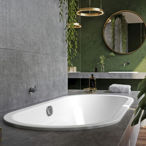 oval bathtub