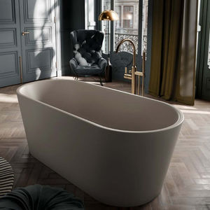 oval bathtub