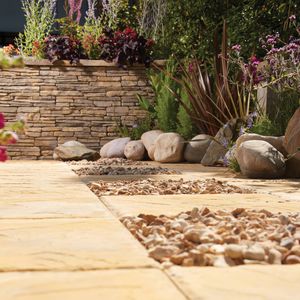 garden edge / concrete / engineered stone / high