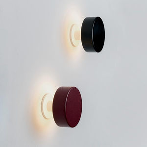 contemporary wall light