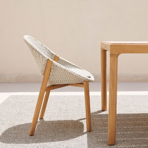 contemporary dining chair