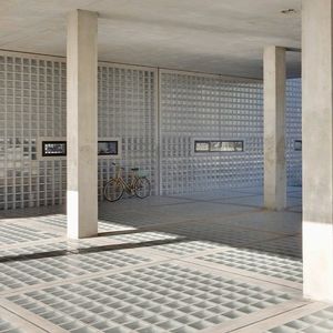 square glass brick 1