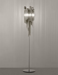 floor-standing lamp / contemporary / metal / halogen