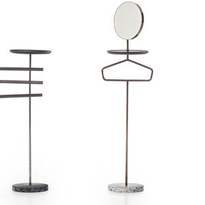free-standing mirror