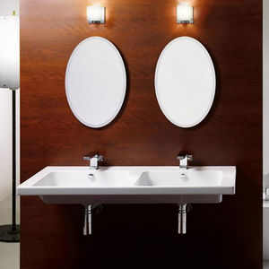 wall-mounted washbasin