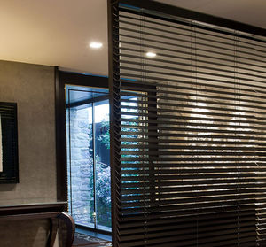 Venetian blinds