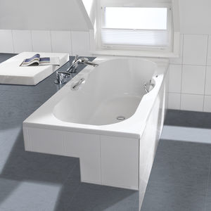 free-standing bathtub