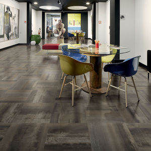porcelain stoneware tile