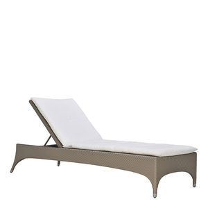 traditional sun lounger