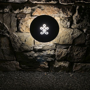 contemporary wall light / outdoor / metal / LED