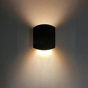 contemporary wall light