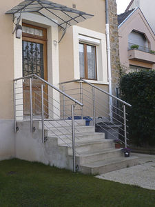 stainless steel railing
