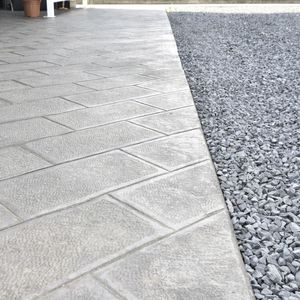 stamped flooring / concrete / tertiary / tile
