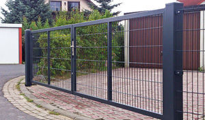 swing gate