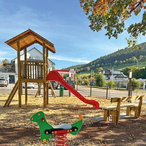 play tower
